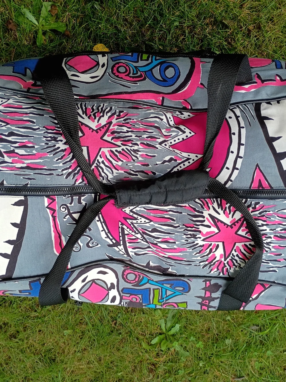 Quiksilver Men's Graphic Duffel Bag in Gray with Pink & Blue Accents